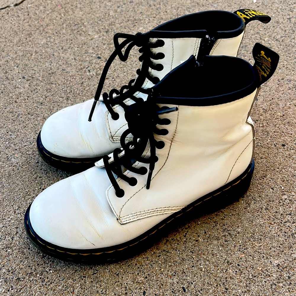 Doc Martens Kids’ Size 2